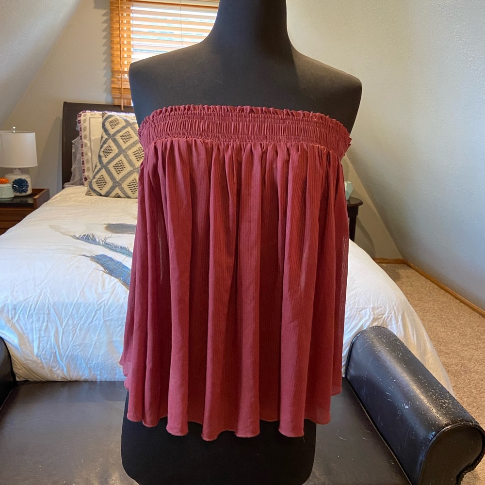 Strapless Flowy Express top